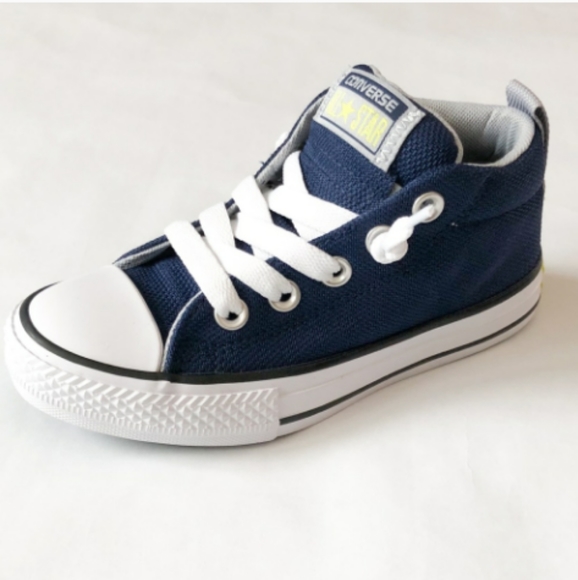 Converse Other - 💕EUC Converse All Star Juniors 3 Sneakers
